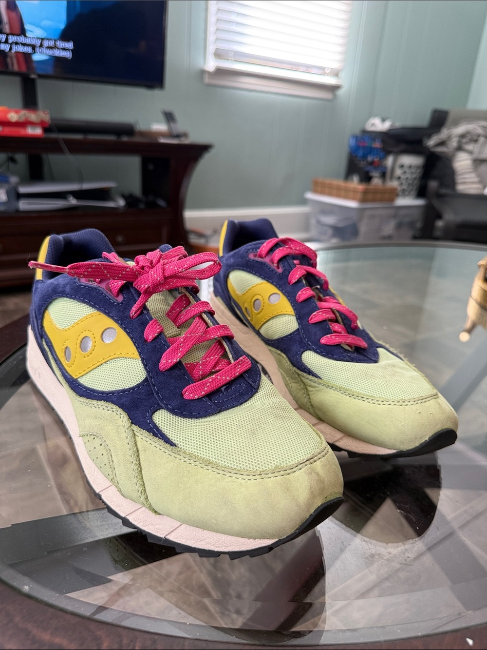 Saucony Men's Green, Navy & Yellow Sneakers with Pink Laces